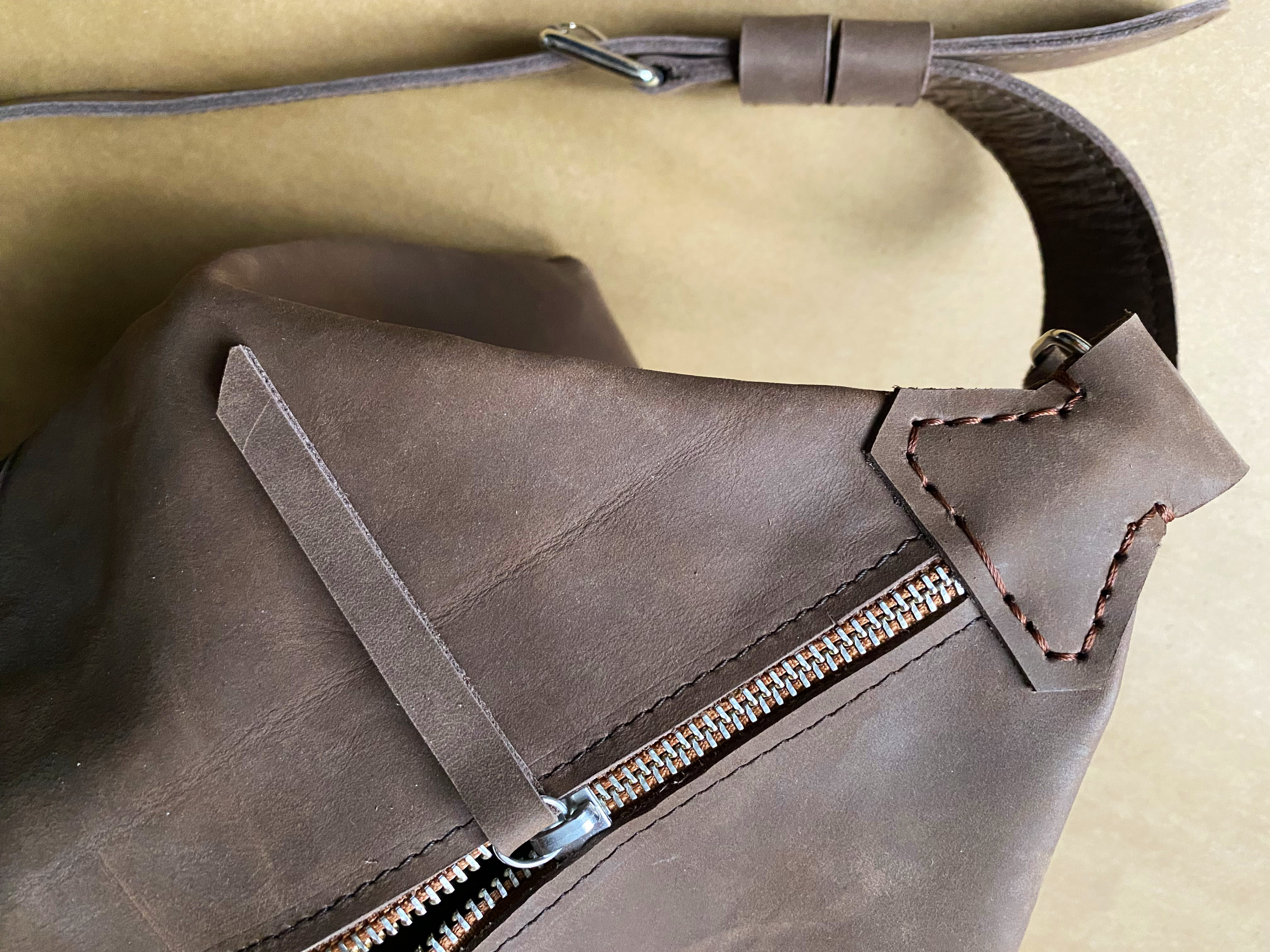 DUFFLE BROWN