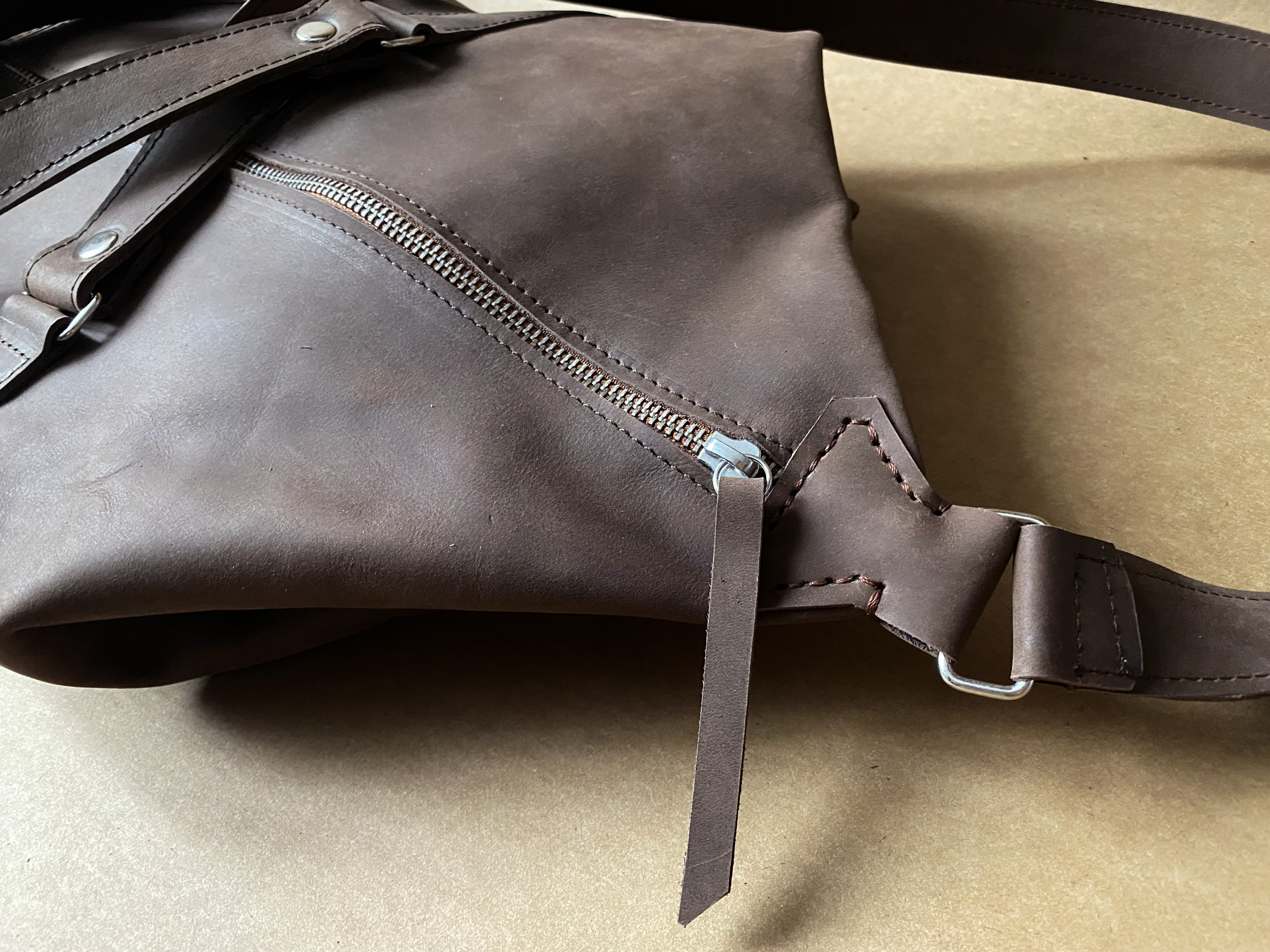 DUFFLE BROWN