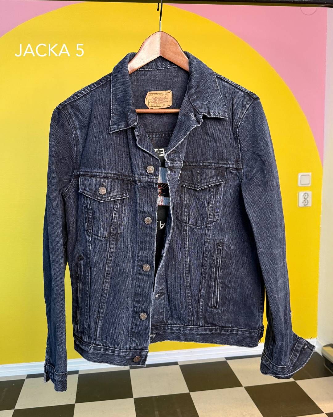 Broderad jacka Nr 5 | Banne mej räka | Second hand
