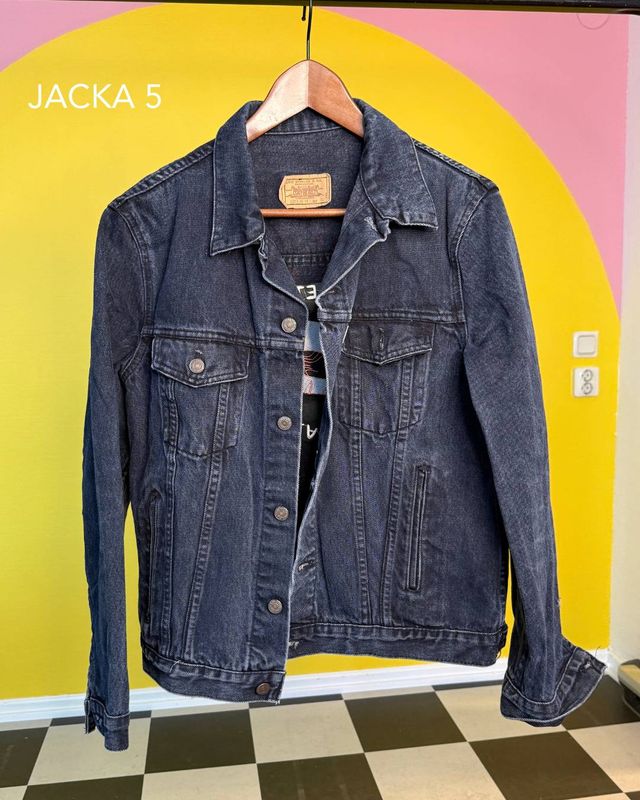 Broderad jacka Nr 5 | Banne mej räka | Second hand