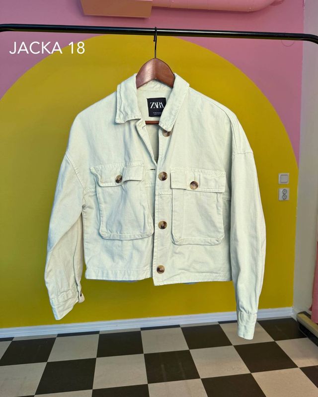 Broderad jacka Nr 18 | Banne mej räka | Second hand