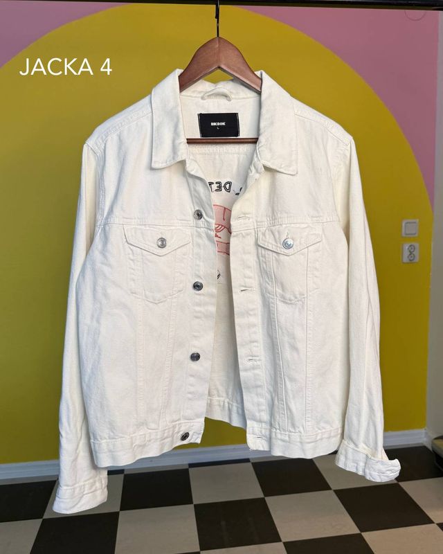 Broderad jacka Nr 4 | Banne mej räka | Second hand