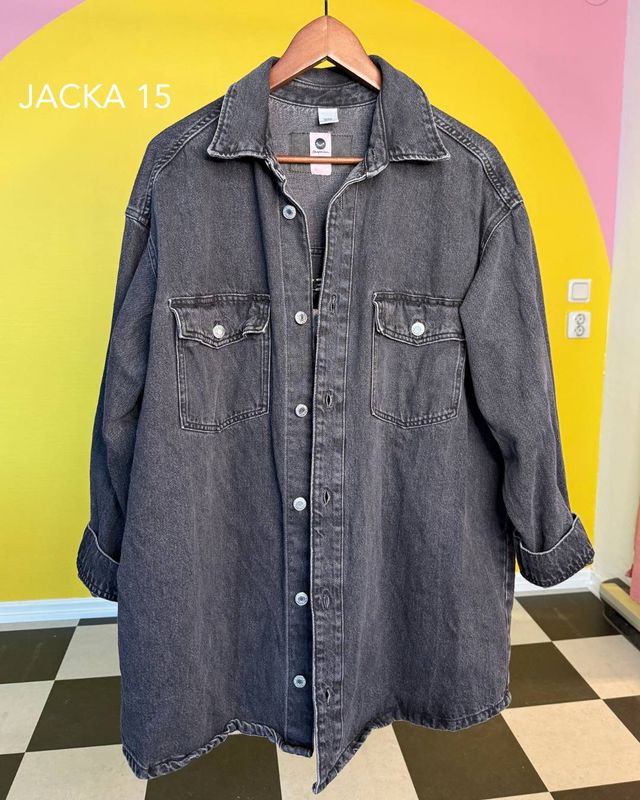 Broderad jacka Nr 15 | Banne mej räka | Second hand