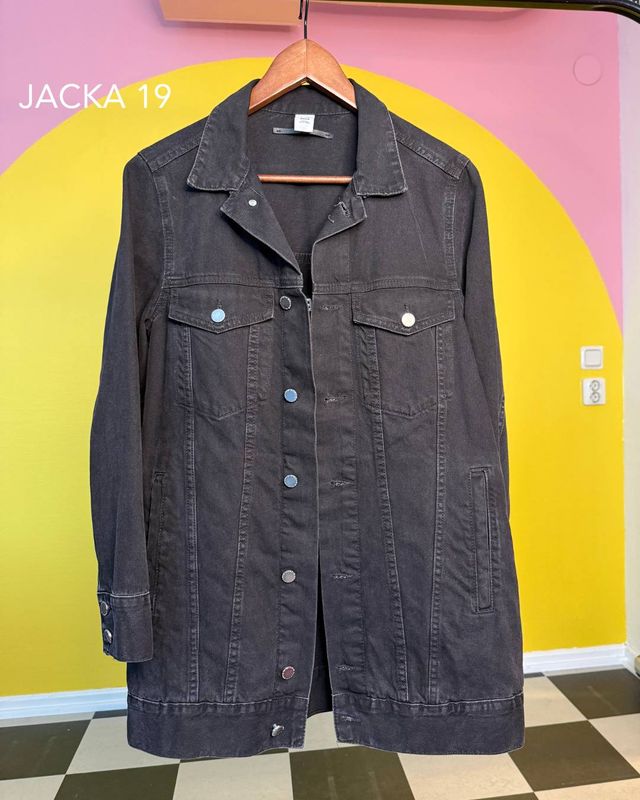 Broderad jacka Nr 19 | Banne mej räka | Second hand