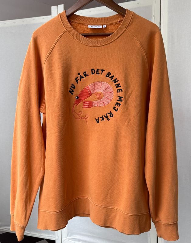 Broderad tröja | Banne mej räka | Second hand