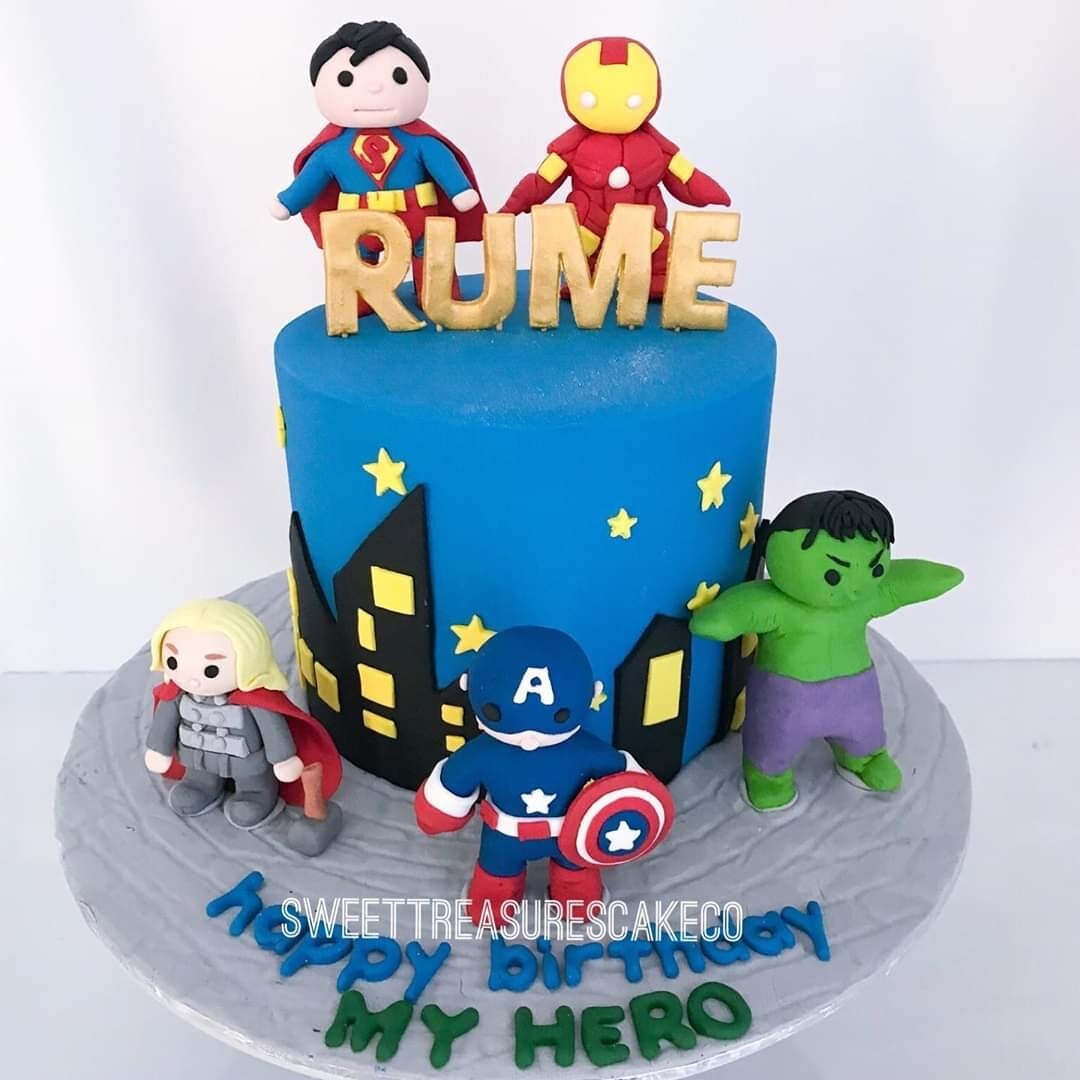 Superheros Single tier Cake