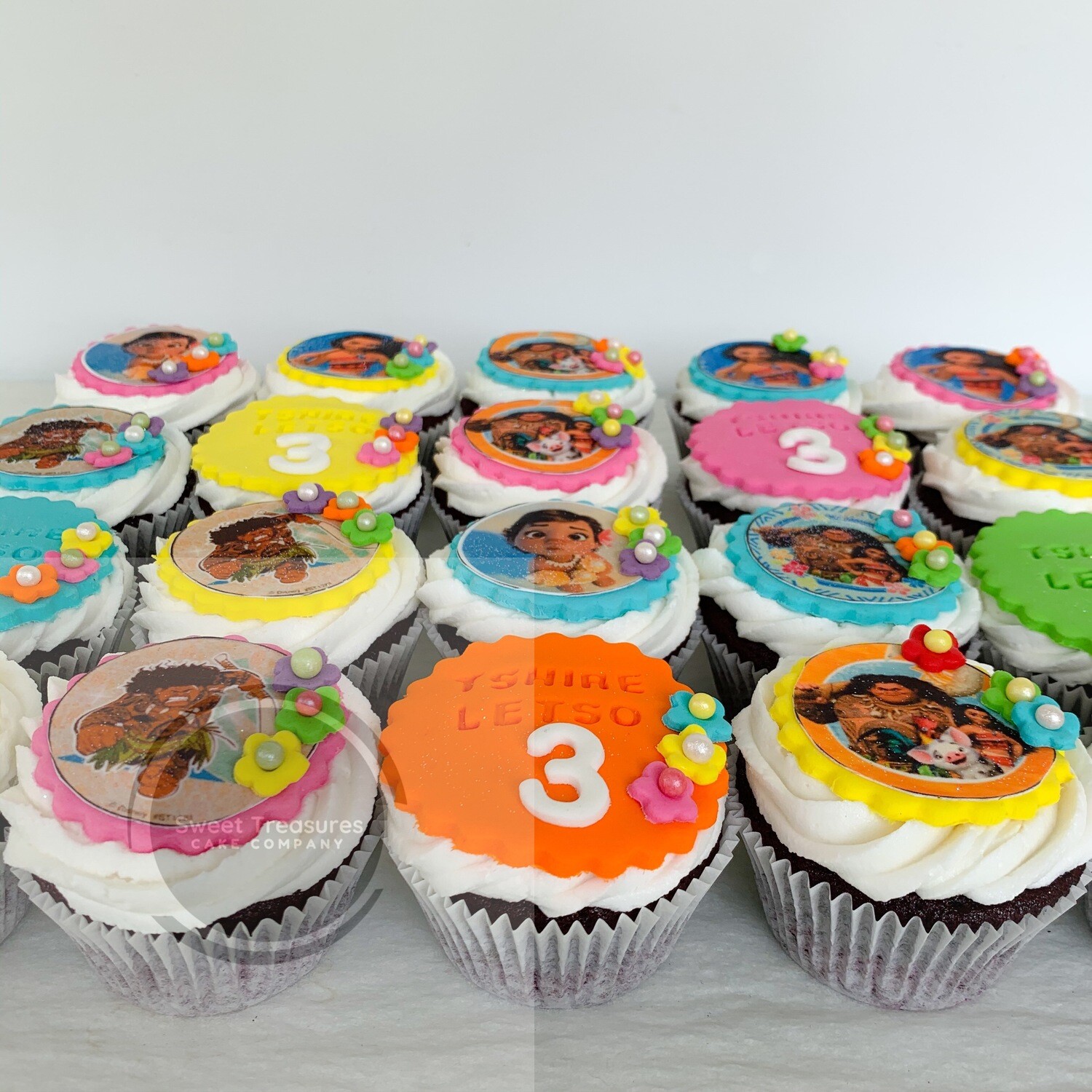 Moana Cupcakes