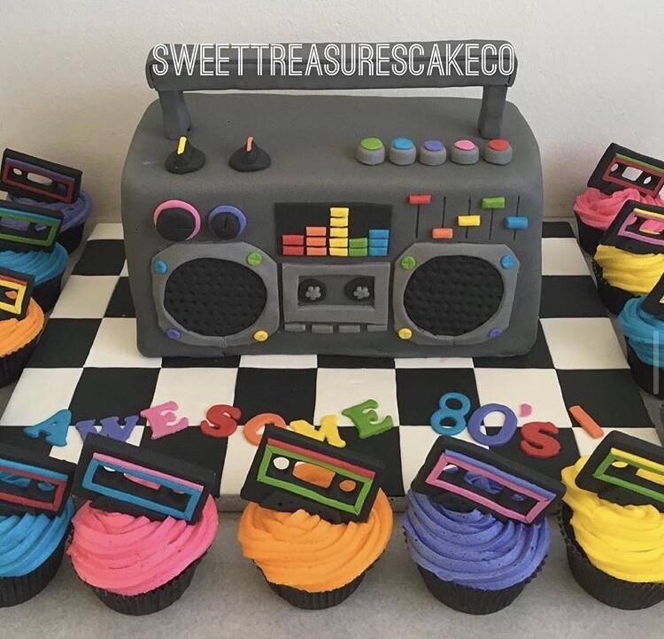 Cassette tape cupcakes