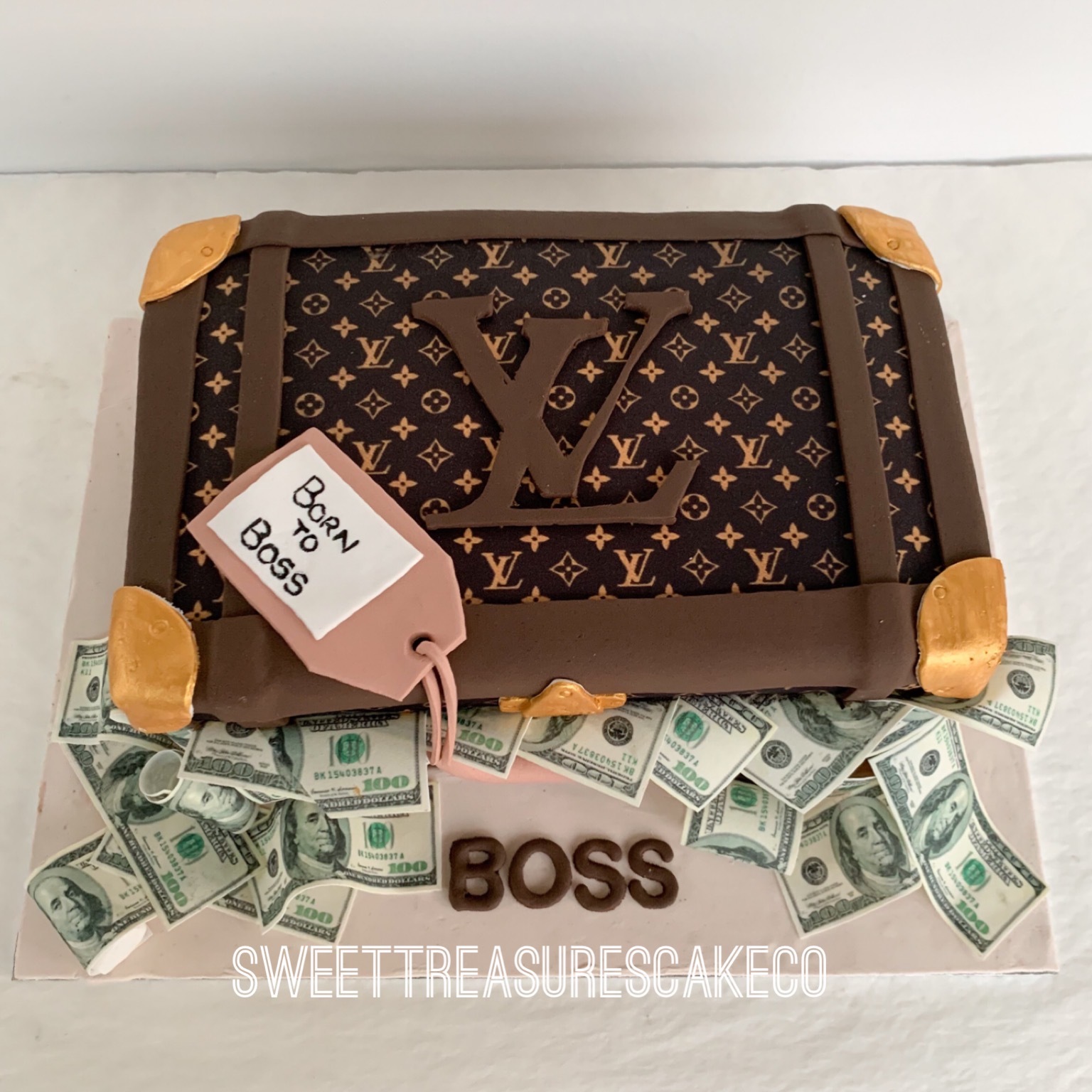 Baked by Cylk - This Louis Vuitton Inspired money cake has P20,000 cash  inside!!! Sana all.. 🥺😂 Thank you for ordering Sir Patrick. 💖 Happy 50th  birthday to your mom. 🎉