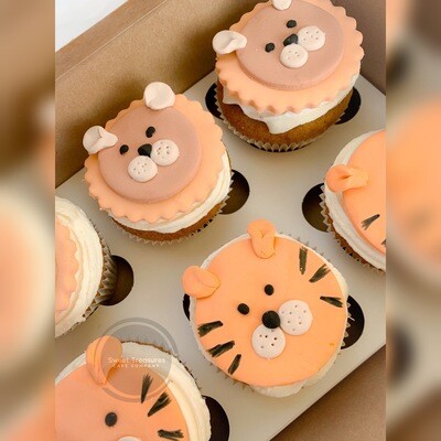 Safari themed cupcakes