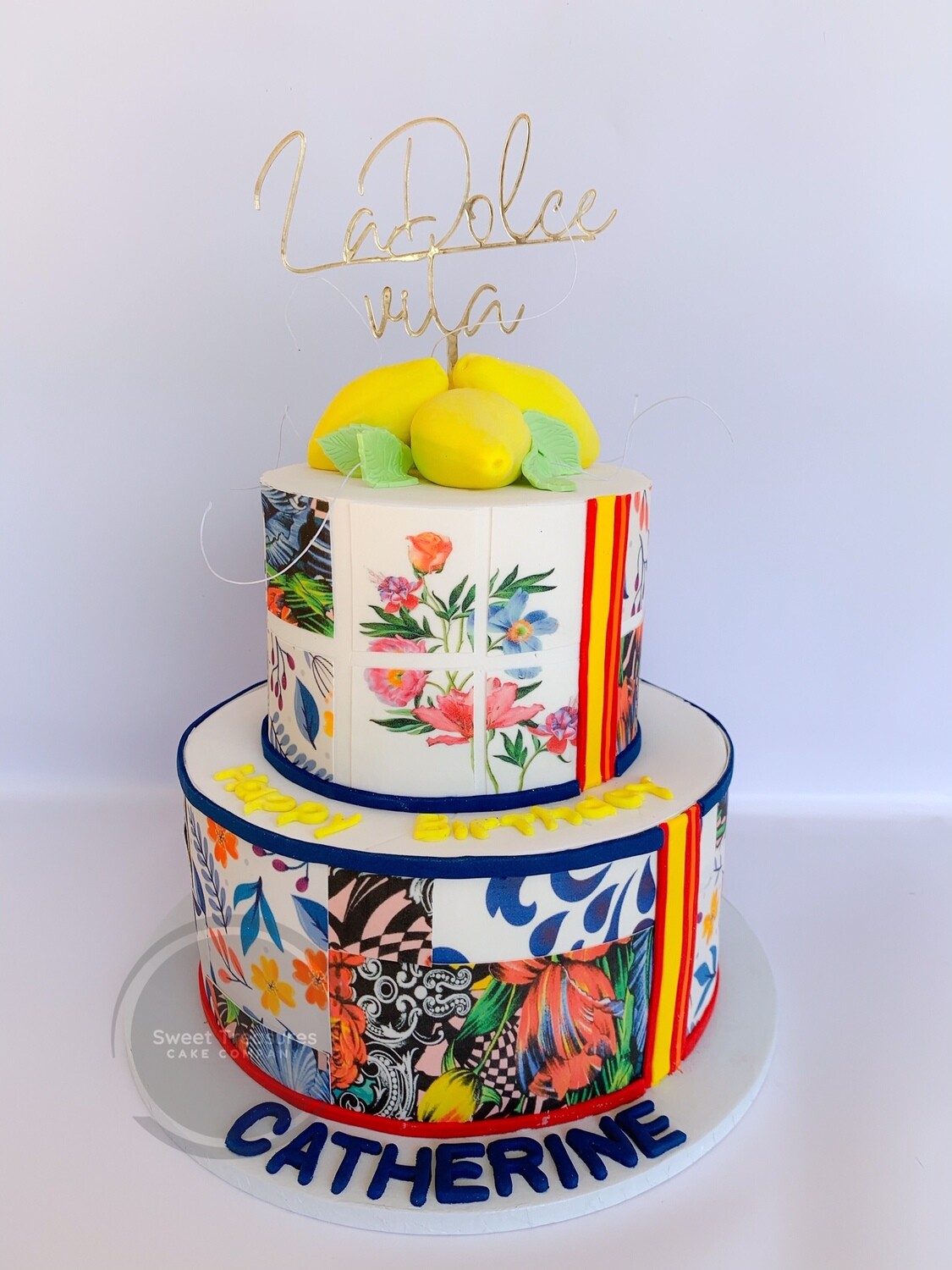 La dolce vita 2 tier cake
