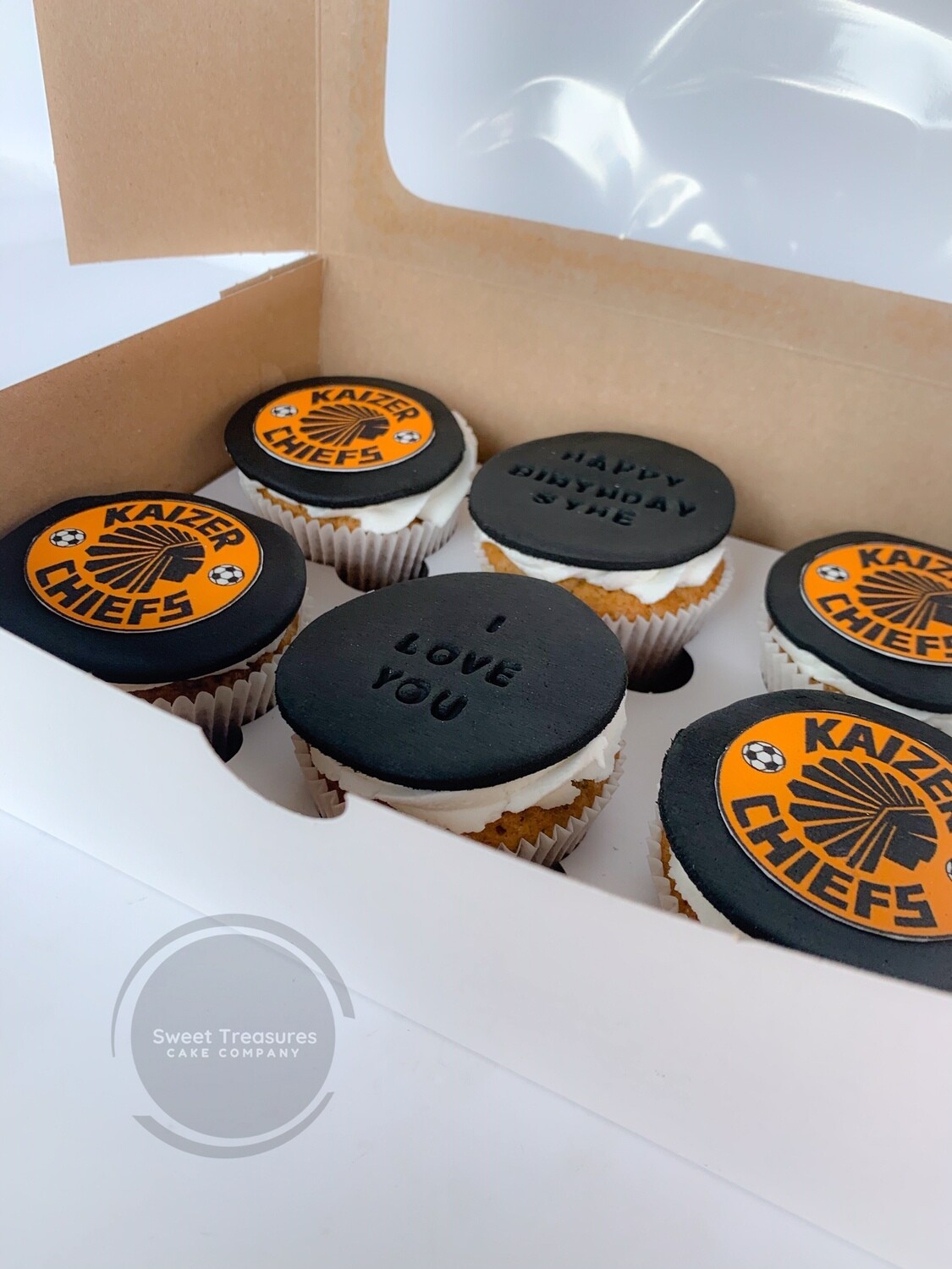 Kaizer chiefs themed Cupcakes