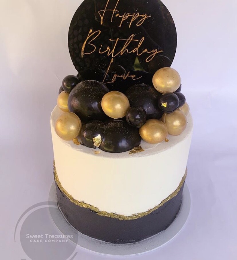 Chocolate spheres Single tier cake