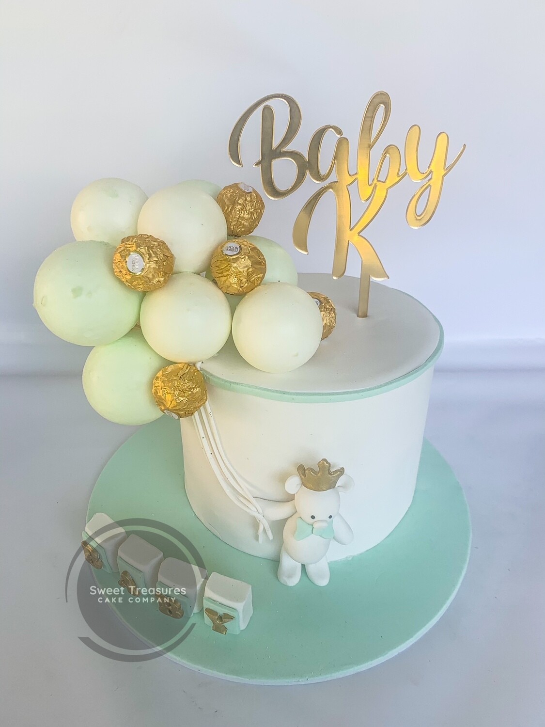 Chocolate spheres babyshower Single tier cake