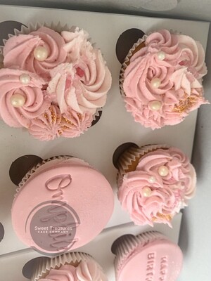 Fancy piped cupcakes