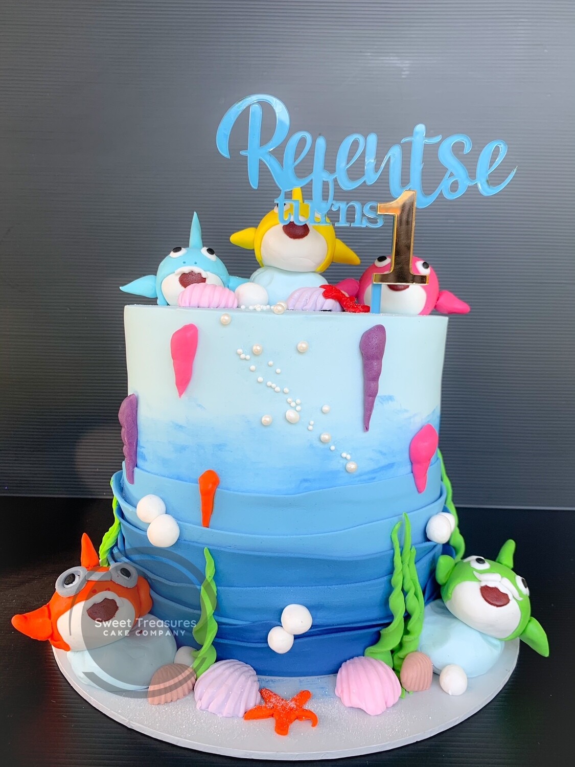 Baby Shark Single tier Cake
