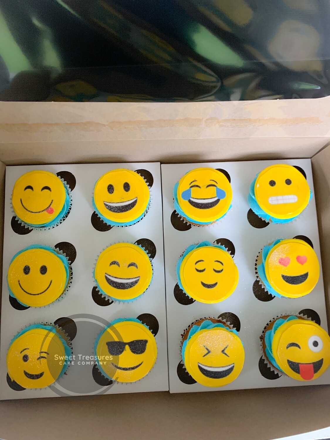Emoji themed cupcakes