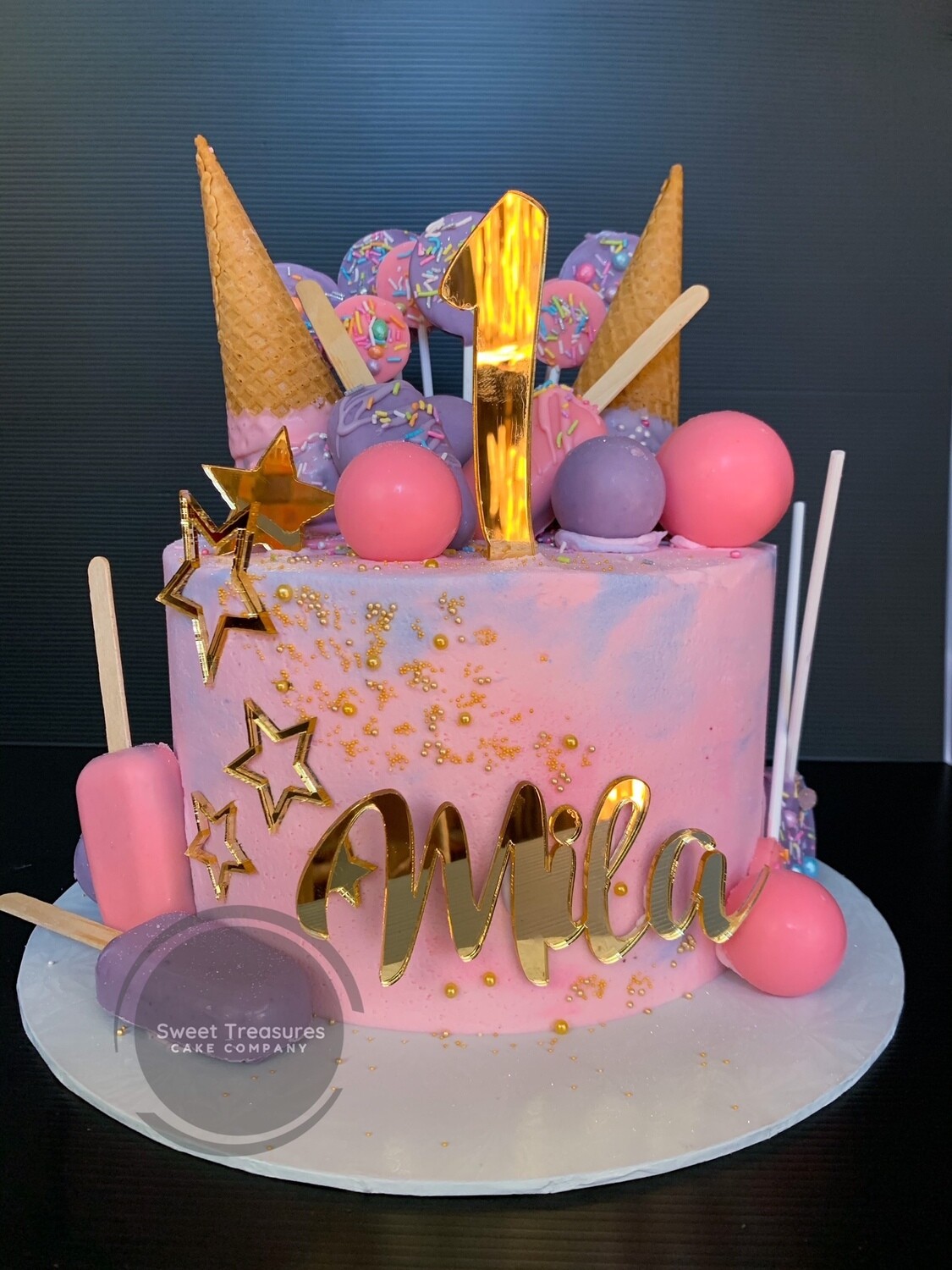 Ice Cream Cone &amp; Spheres Single tier cake