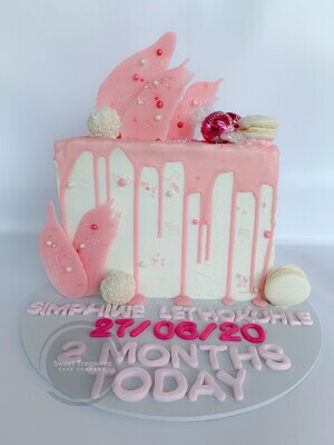 6 months Chocolate shards Half birthday cake