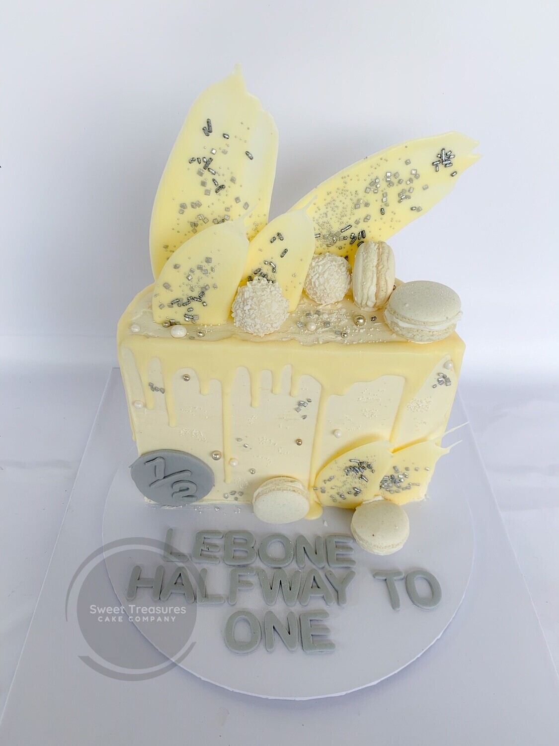 6 months Chocolate shards Half birthday cake