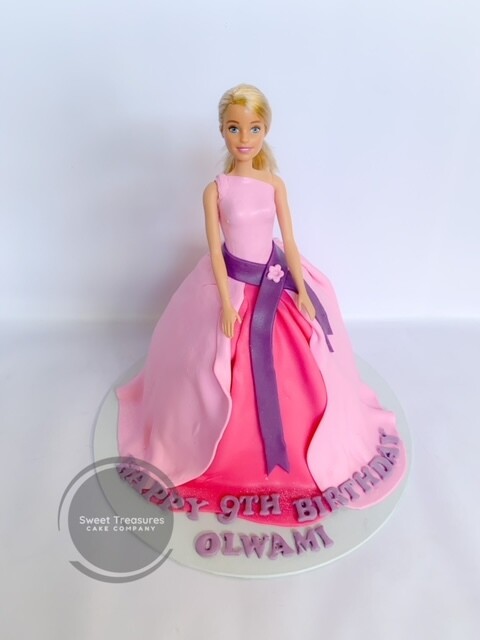 Fondant Barbie Single tier Cake