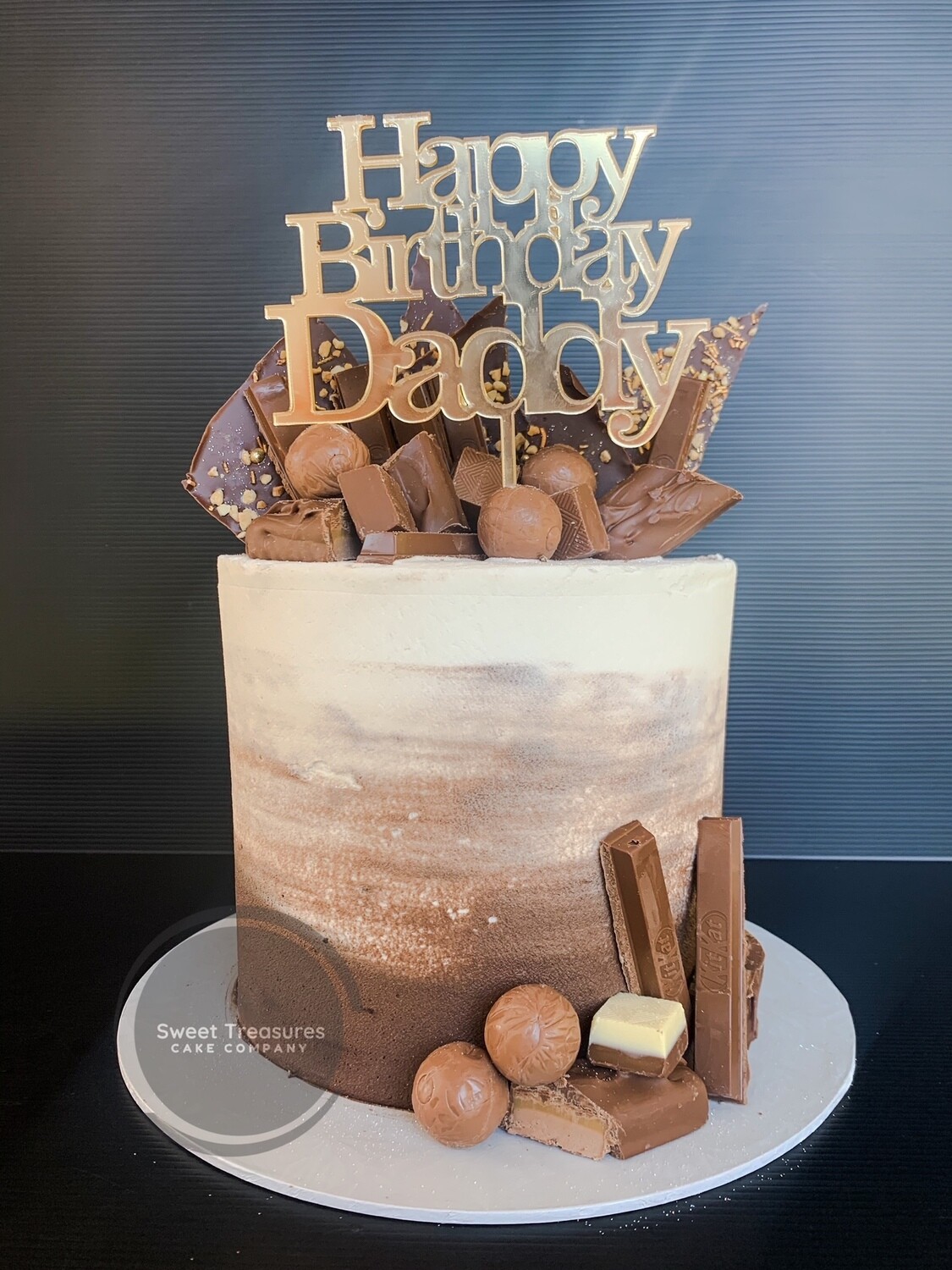 Chocolate shards Single tier cake