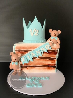 6 months Teddy bear themed Half birthday cake
