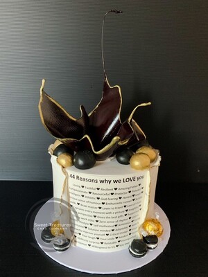 Fondant wrap Single tier cake