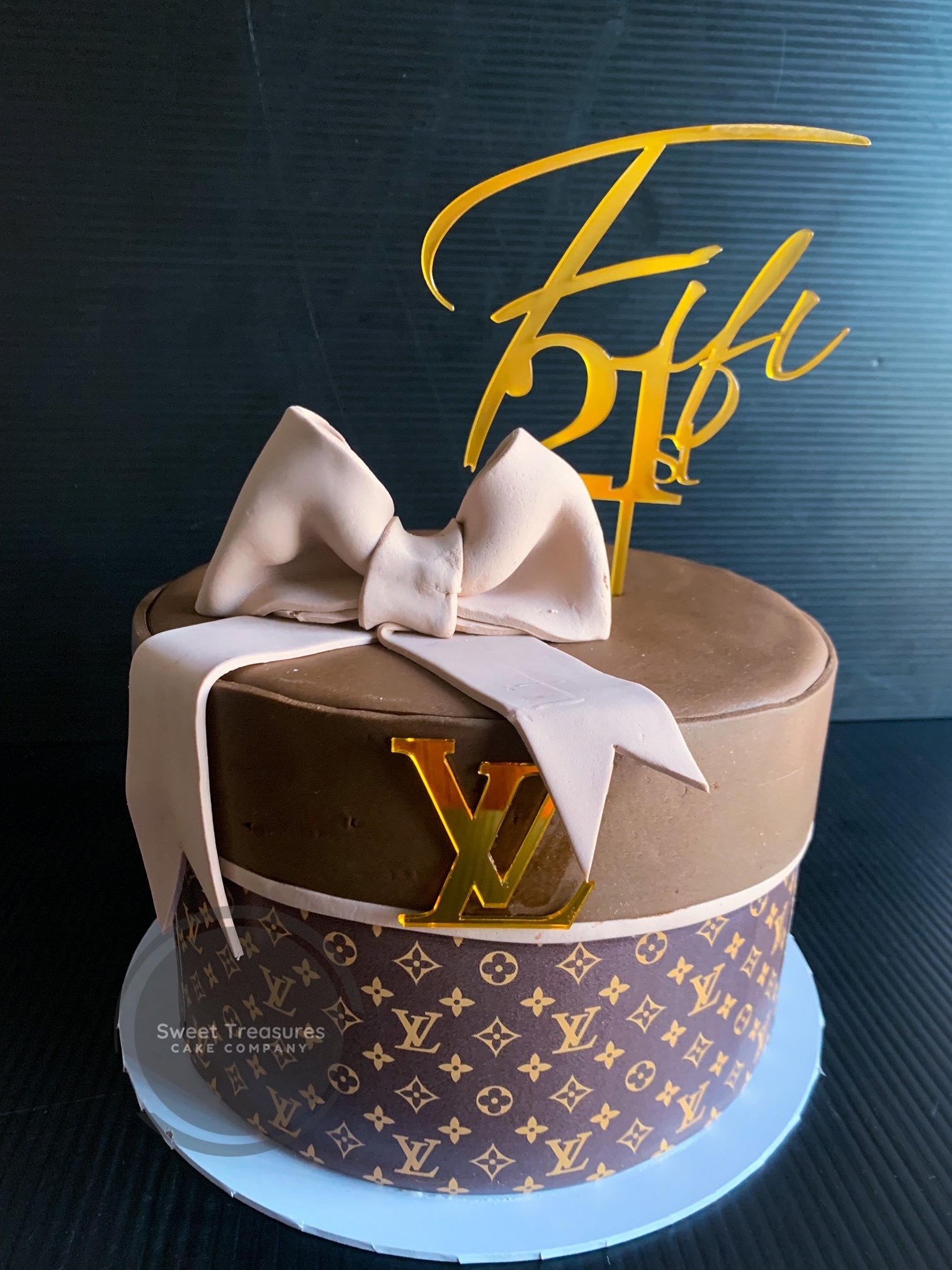 The Cake Barrow - Louis Vuitton gift box cake