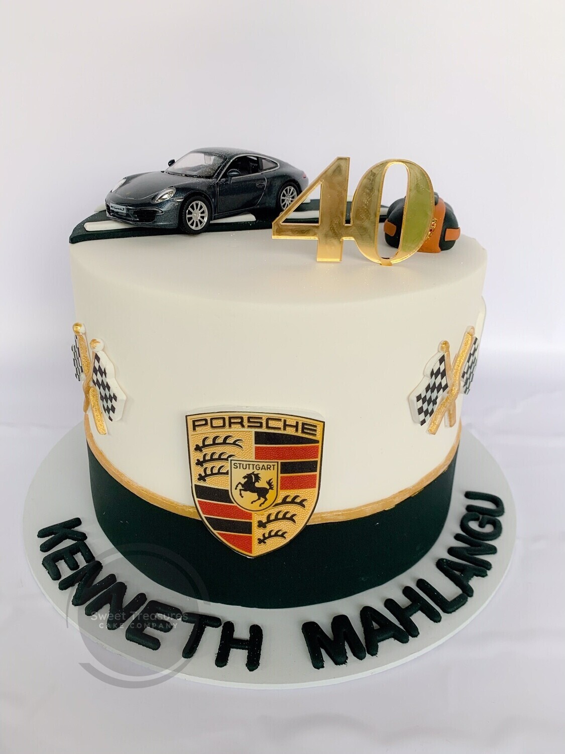 Single Porsche themed birthday cake