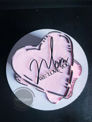 Heart shaped Cartoon Style Cake