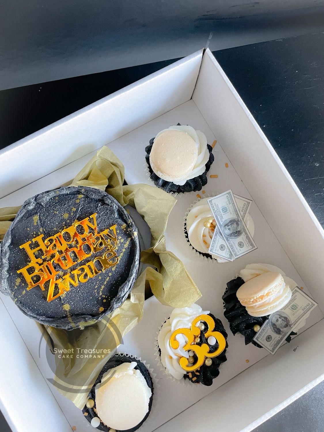 Black and Gold Bento Cake Box