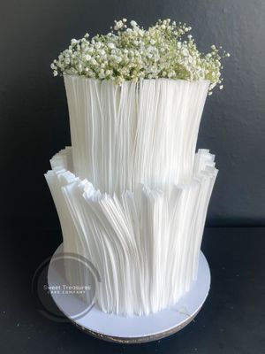Baby&#39;s Breathe 2 tier Cake
