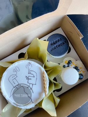 Doodle Cartoon Bento Cake Box
