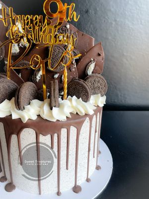 Oreo Chocolate drip Single tier cake