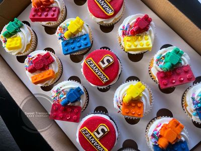 Lego cupcakes
