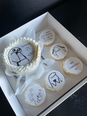 Doodle drawing Bento Cake Box
