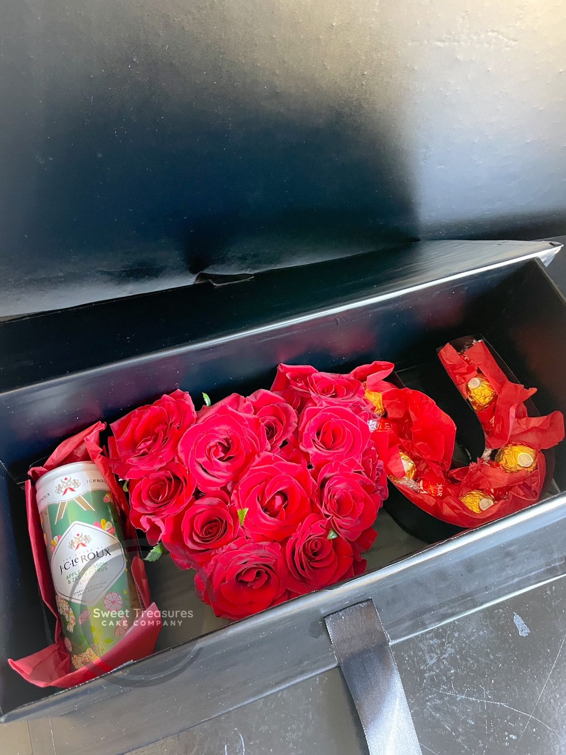 &quot;Timeless Romance&quot; Gift Box