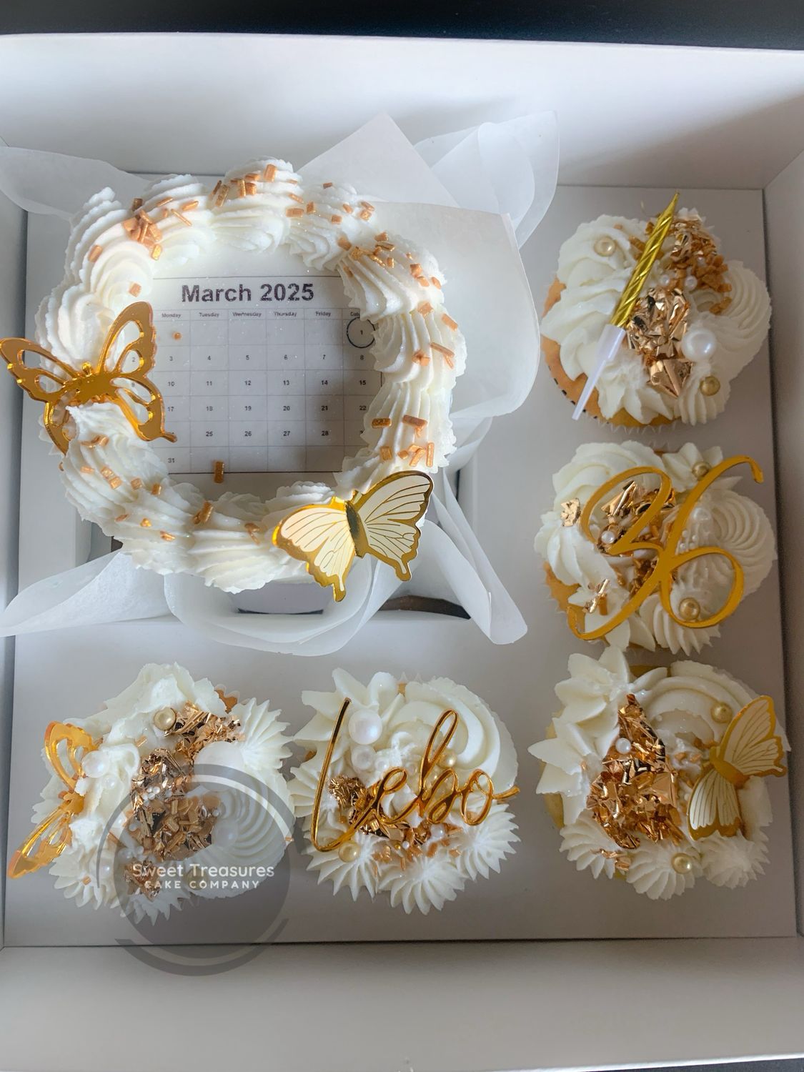 White and Gold Bento Cake Box