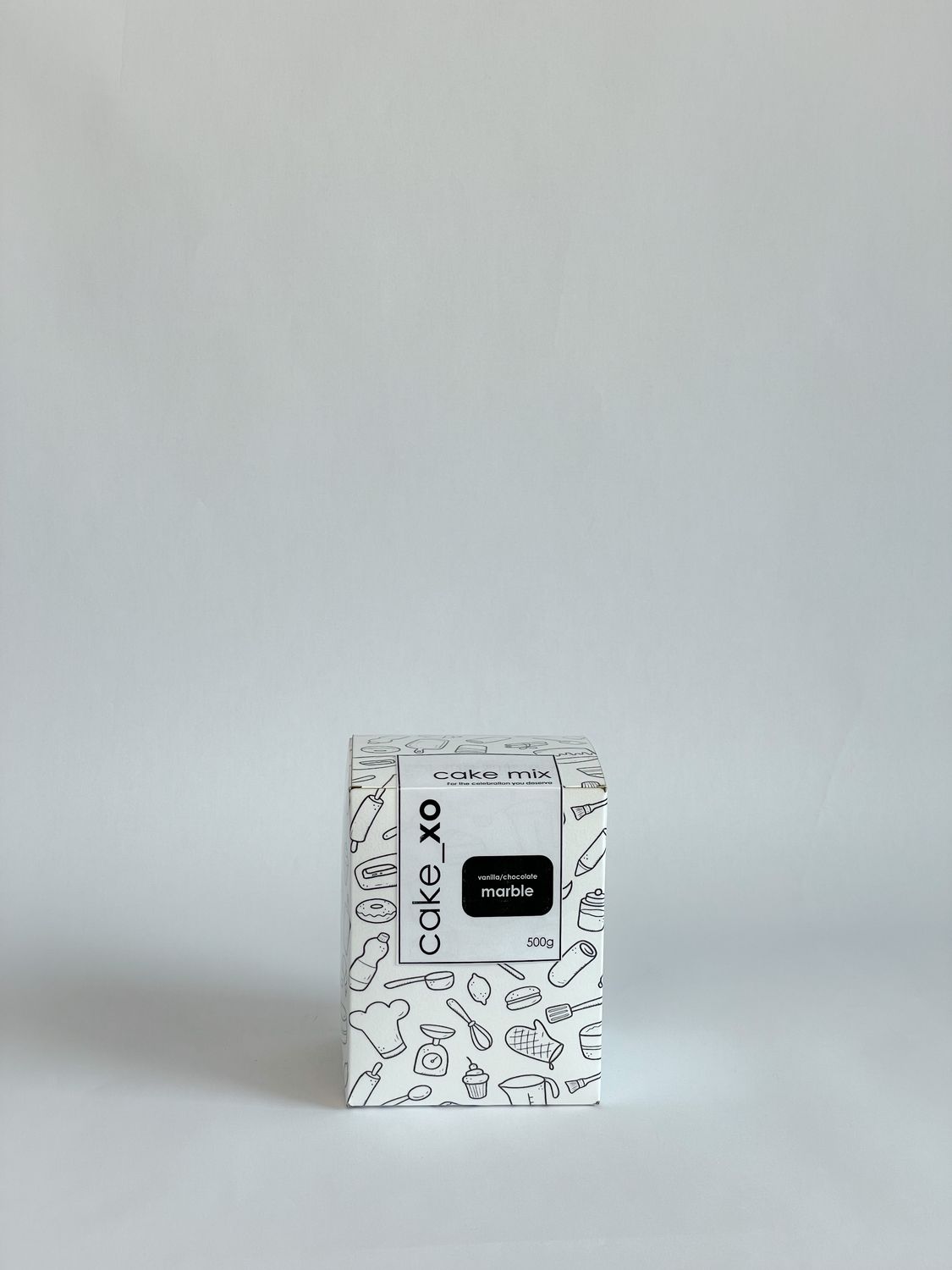 cake_xo Vanilla / Chocolate Marble Cake Mix, Size: Medium: 8 - 10 Servings (1x3 layer 6 inch cake)