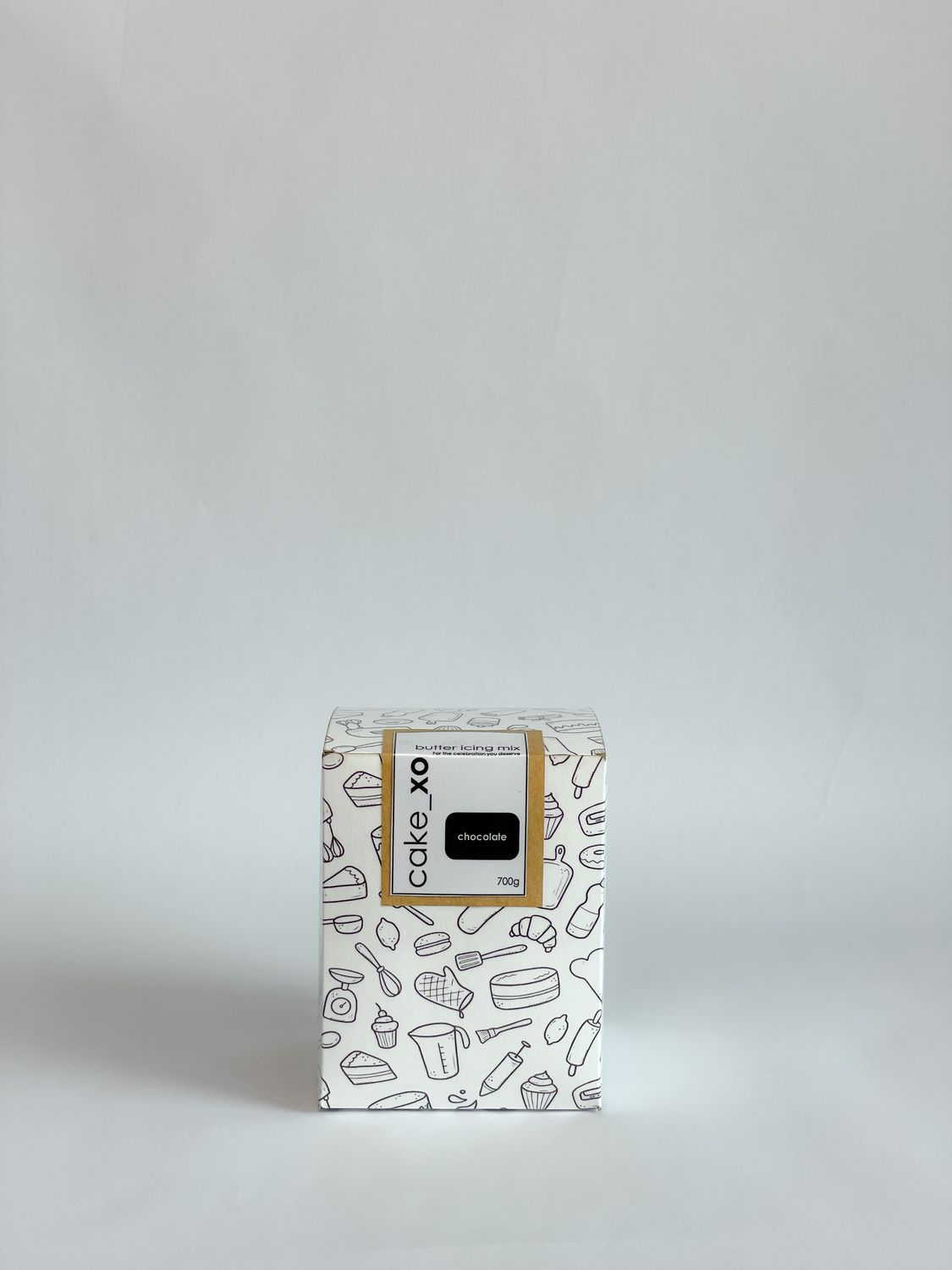 cake_xo Chocolate Butter Icing Mix - Cake, Size: 700g: Will fill, cover and decorate 1 x 3 layer 6 inch cake