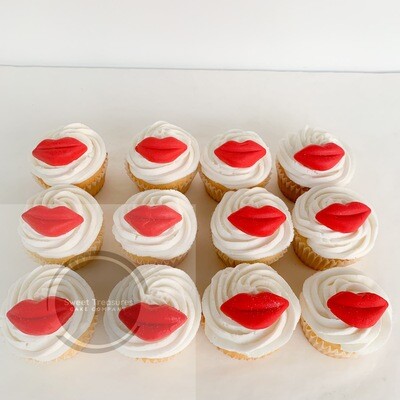 Red lips cupcakes