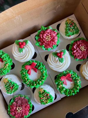 Christmas cupcakes