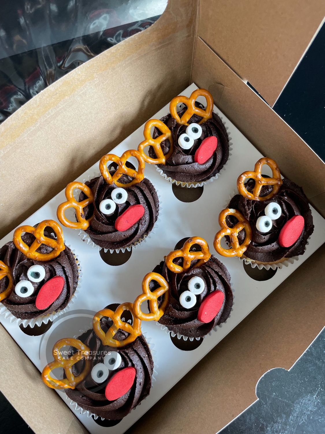 Rudolf the reindeer cupcakes