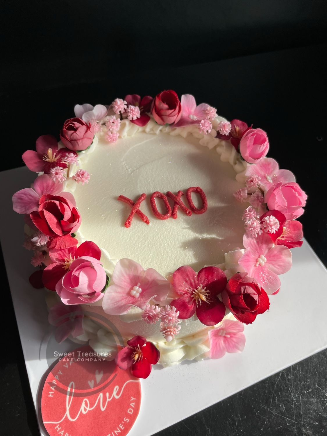 Piped Buttercream XoXo Valentines Day Cake