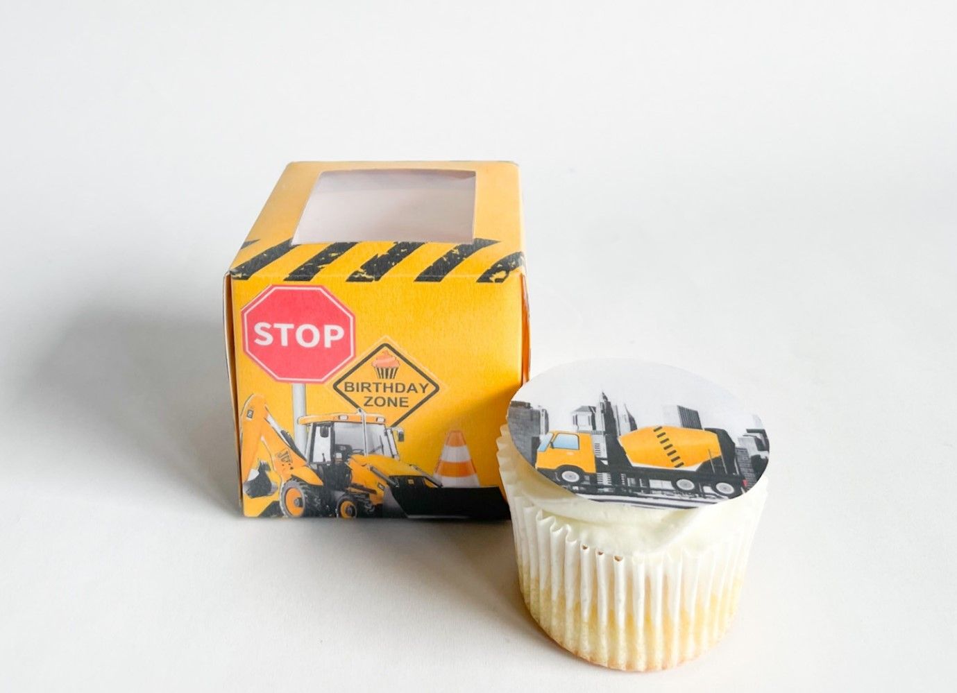 Cupcake Box WITH CUPCAKE: Little Builder