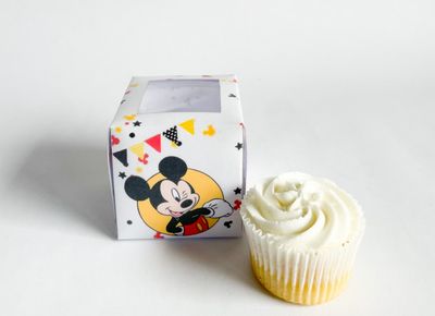 Cupcake Box WITH CUPCAKE: Mickey Mouse Inspired