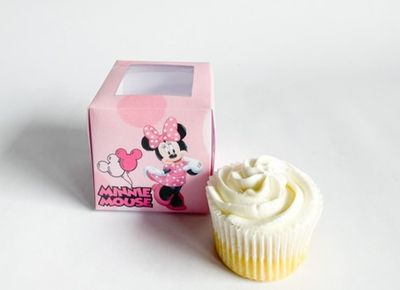 Cupcake Box WITH CUPCAKE: Minnie Mouse inspired