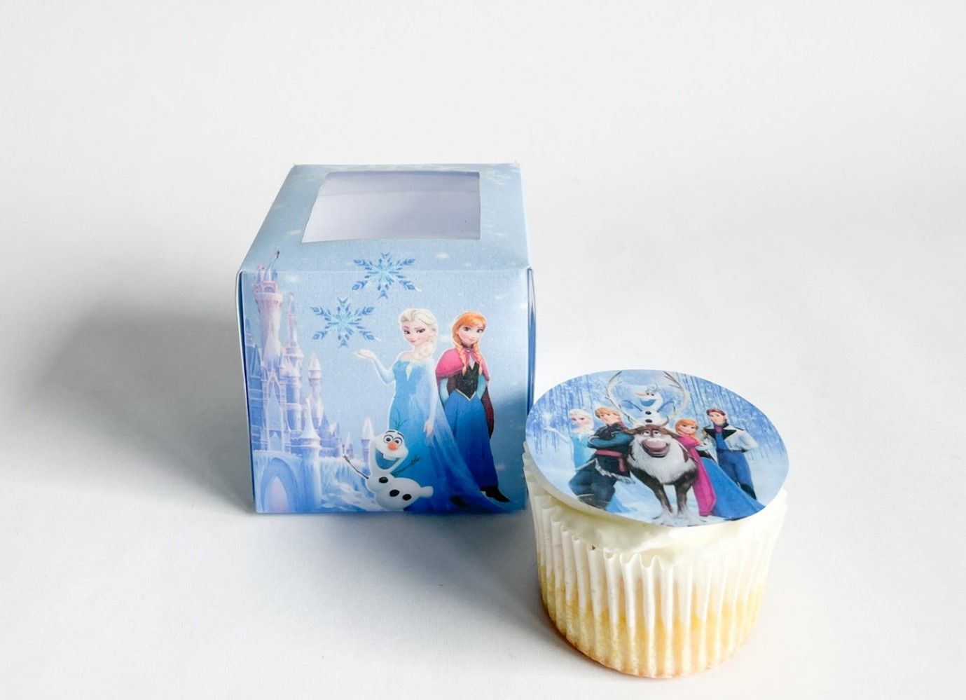 Cupcake Box WITH CUPCAKE: Frozen Inspired
