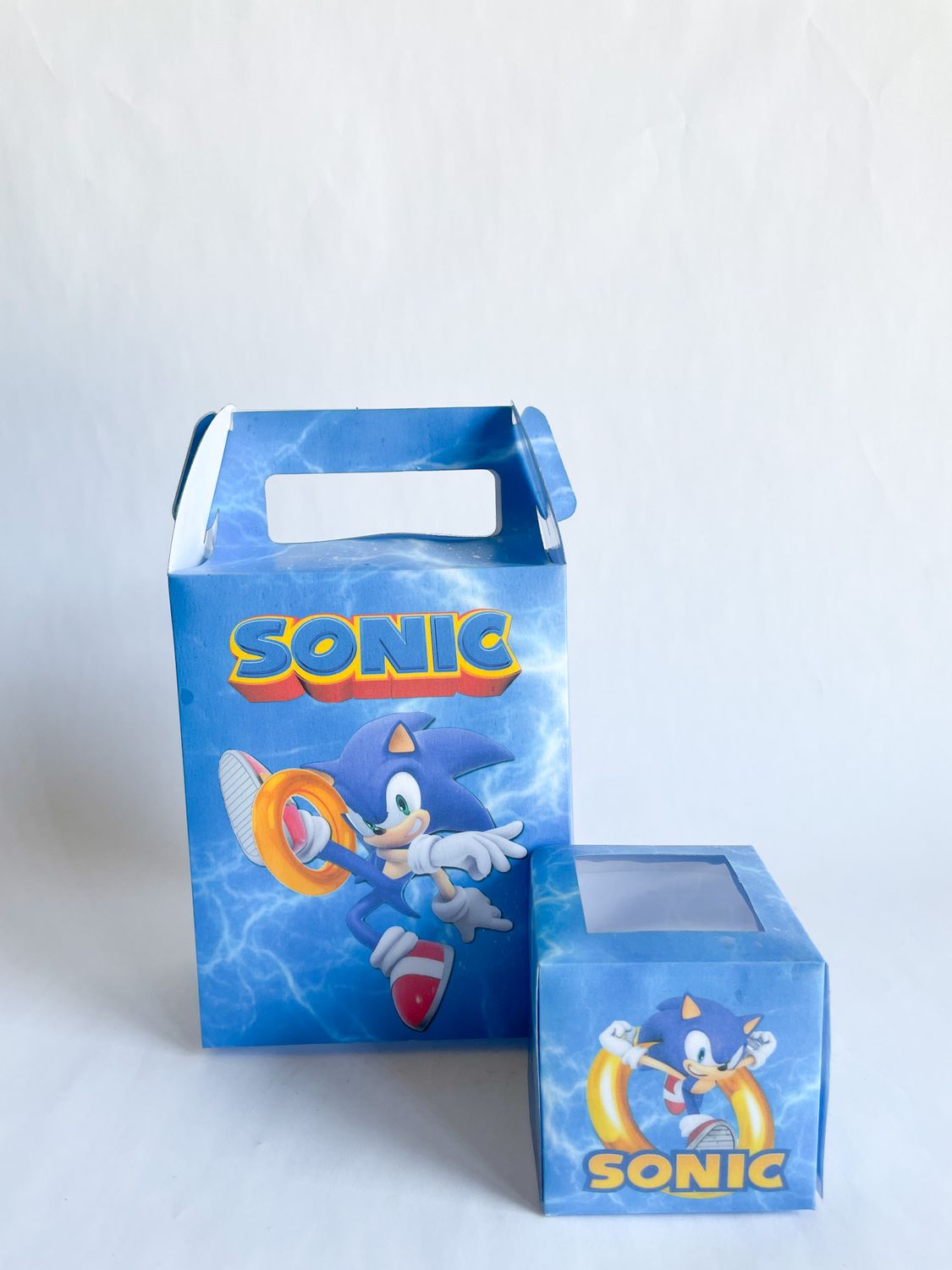 Party Pack Box WITH matching cupcakes: Sonic Inspired